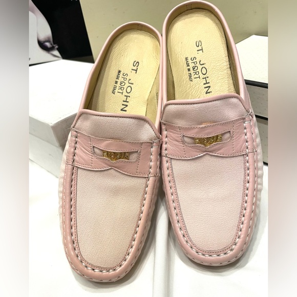 NWT Vintage ST. JOHN Sport Rochelle Leather Slip On Loafers in Pink size 39 US 9